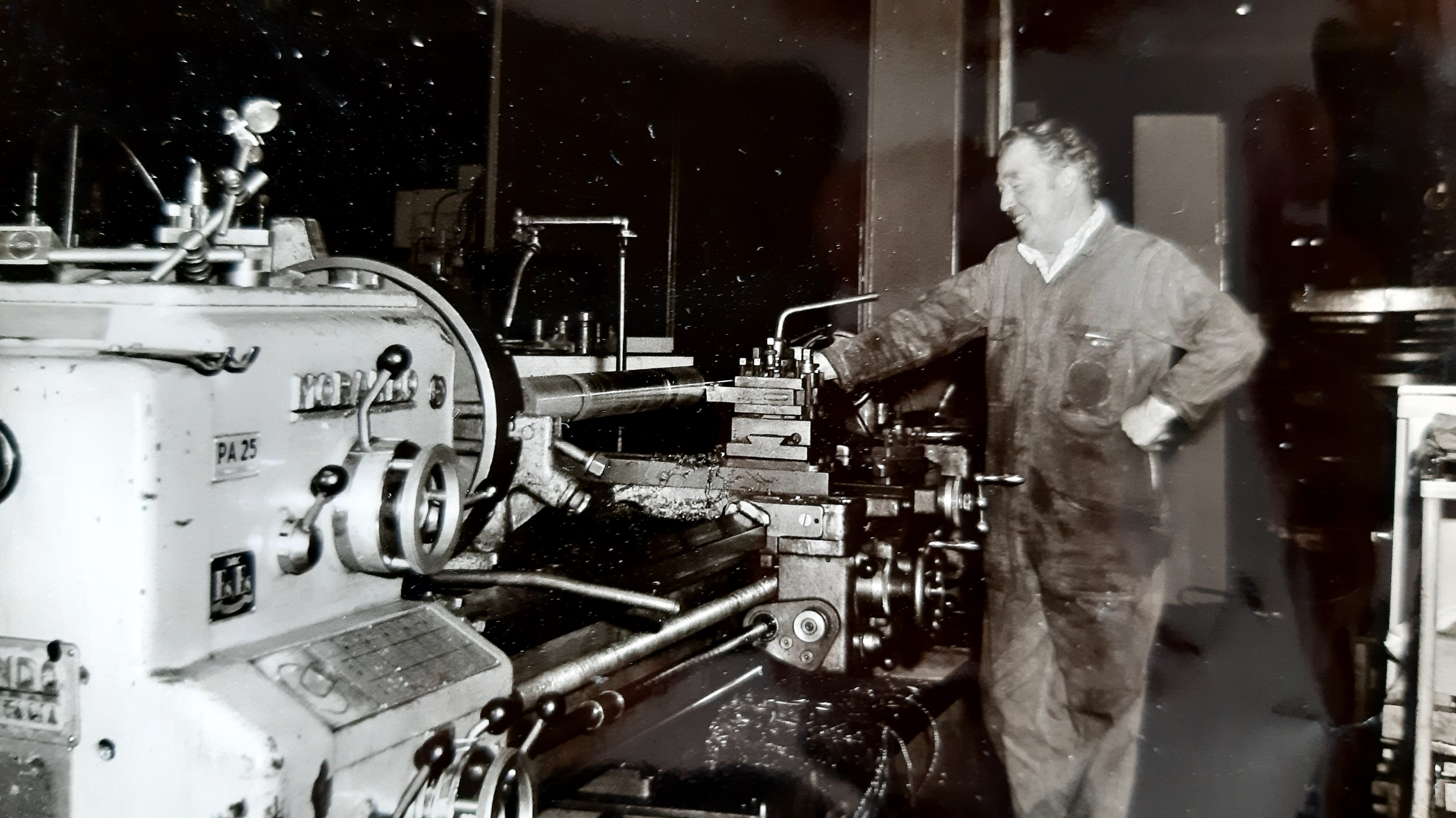A 2022 Rinus draaibank.jpg